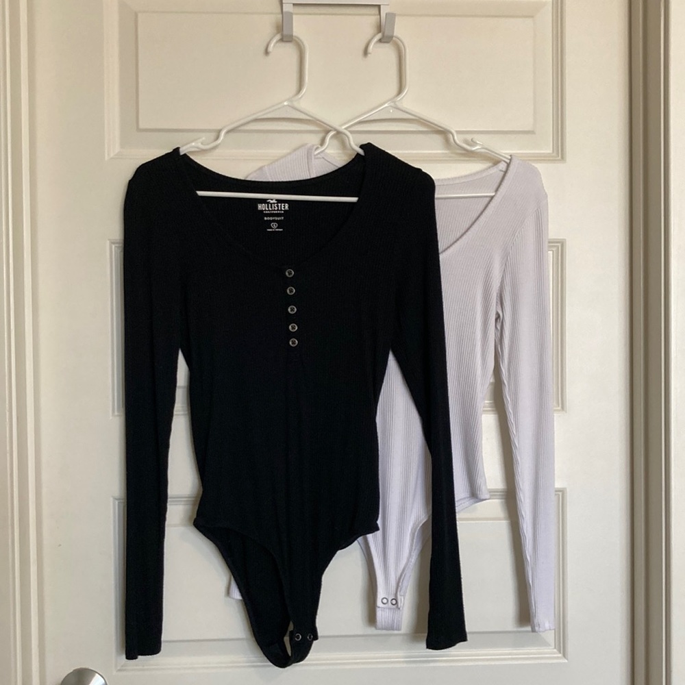 Hollister Women's Long Sleeve Ribbed Henley Bodysuit - Black & White Size S